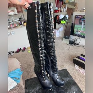 Very sexy rivet front thigh high